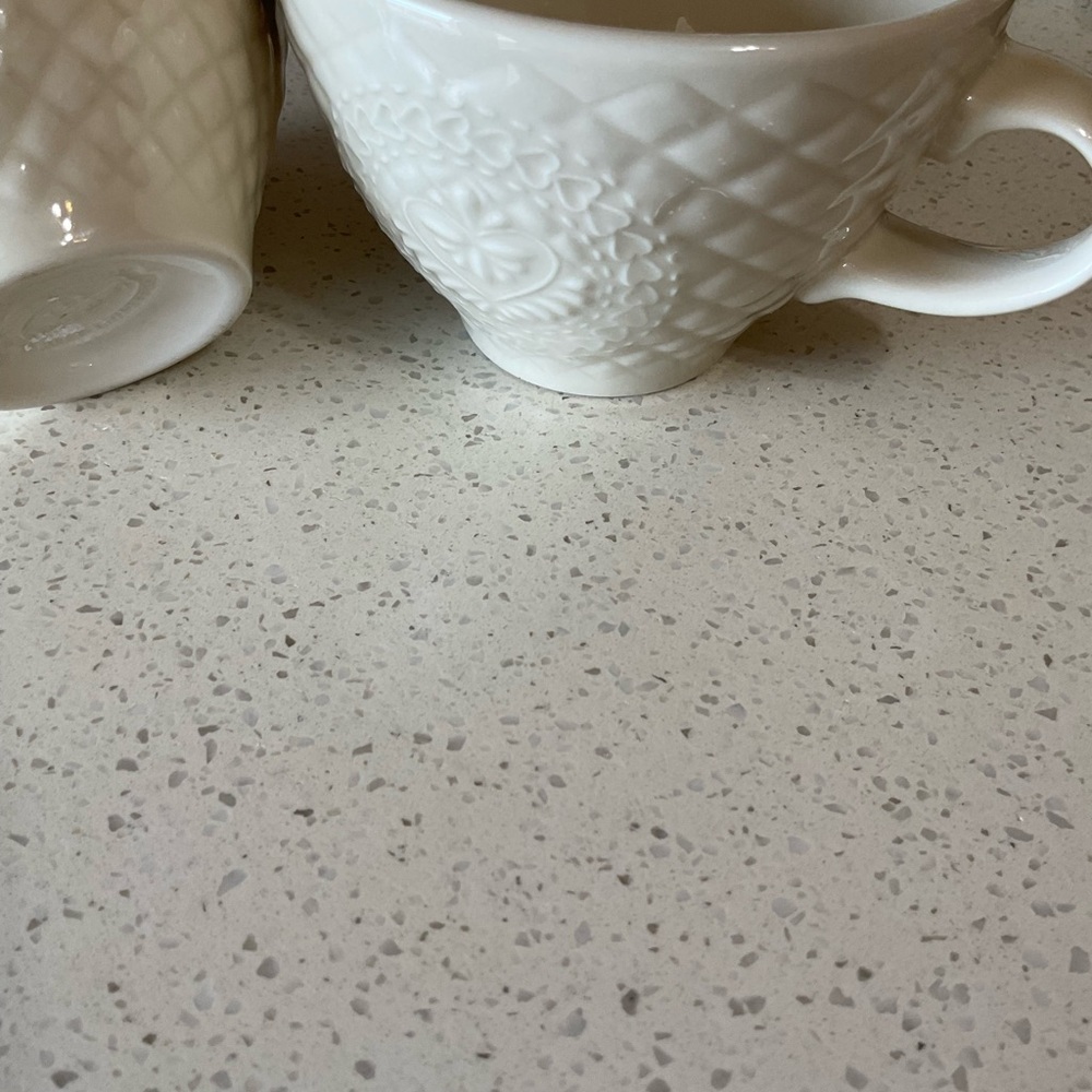 Adorable longaberger Textured Mugs - Picture 4 of 8